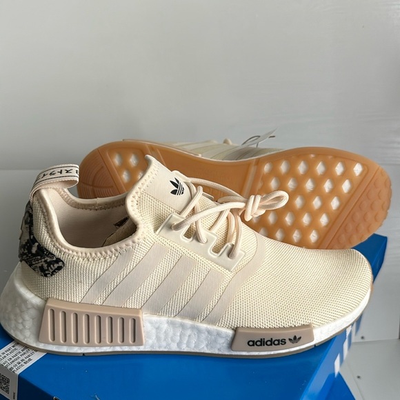 Adidas | NMD R1 NWT - Picture 11 of 13